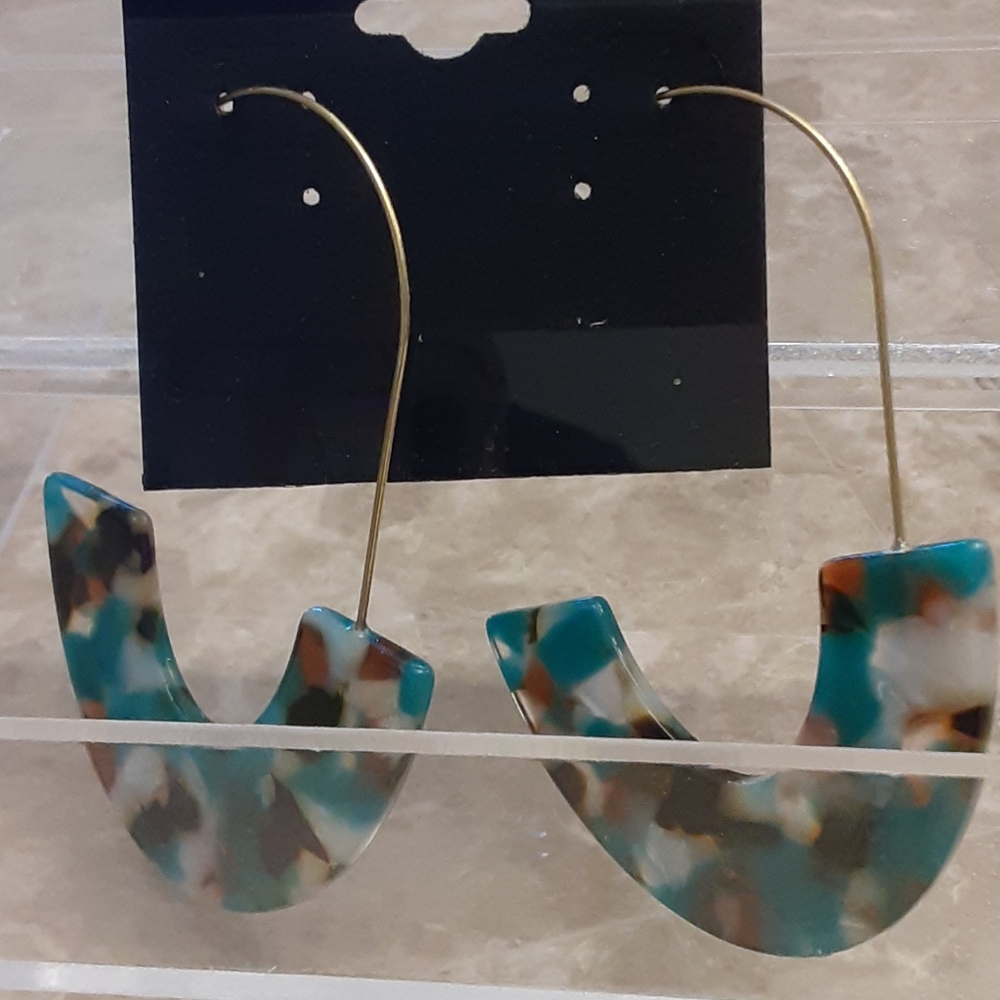 Nwot acrylic earrings 2/$10